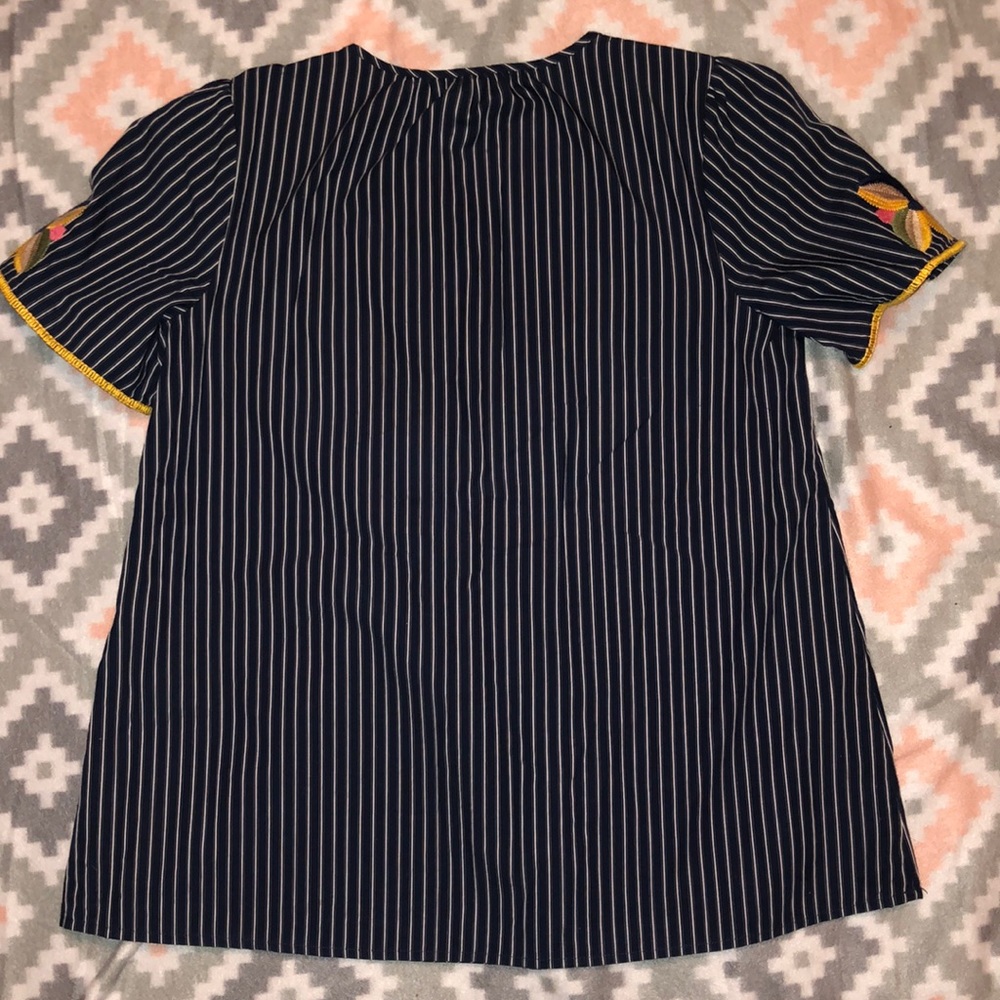 Madewell Embroidered Blue/White Top Size S NWOT - Picture 8 of 11